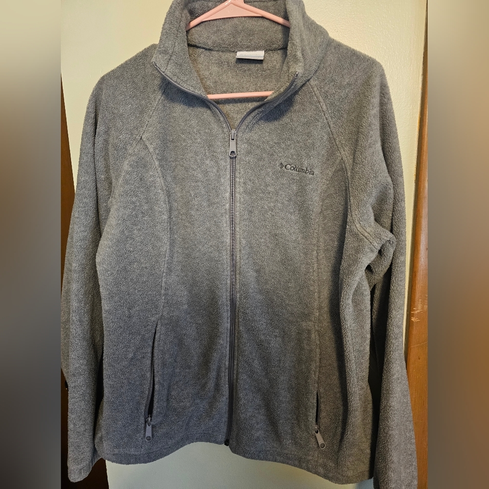 Columbia zip up